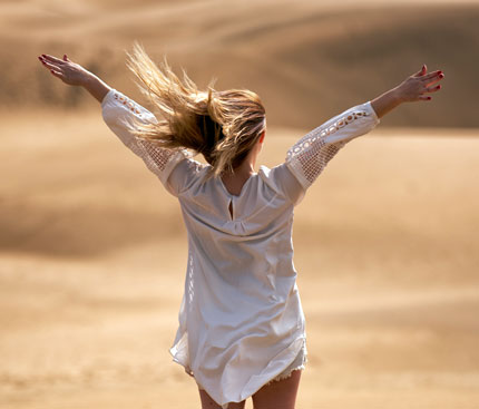 dubai camel ride image