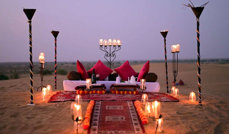Romantic Dune Dinner in Dubai